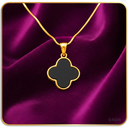 Black onyx st.pendant