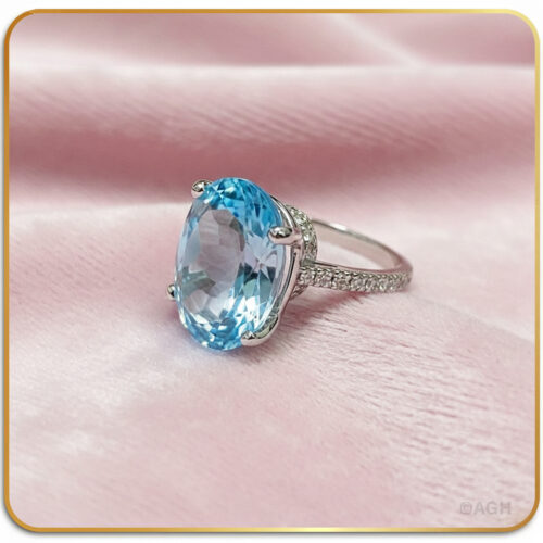 18K White Gold Blue St. Ring